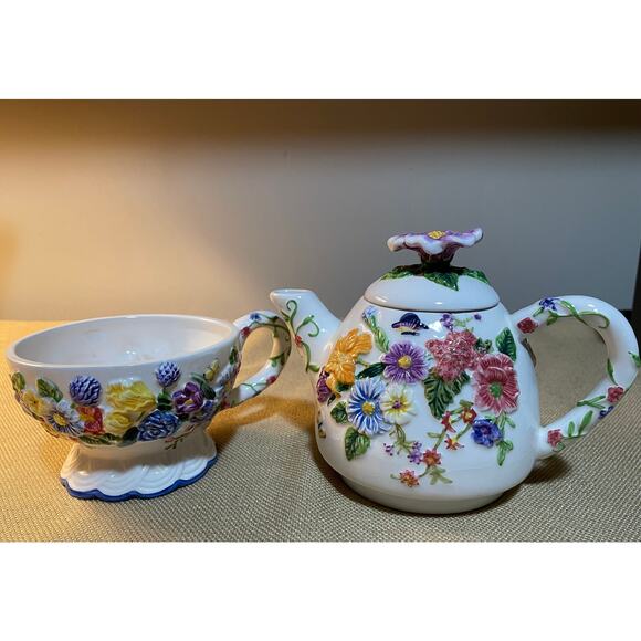 Bella Casa by Ganz Ceramic Floral Teapot and Cup, Read all Details - Picture 1 of 9